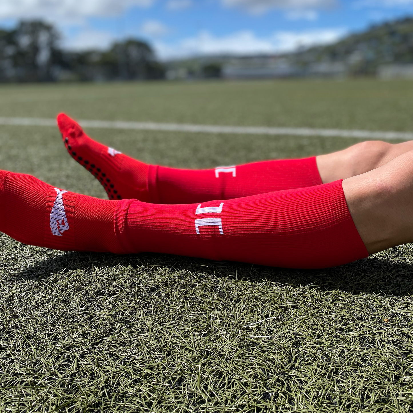 INTER FOOTBALL PERFORMANCE SLEEVE SOCK/RED (FOOTLESS)