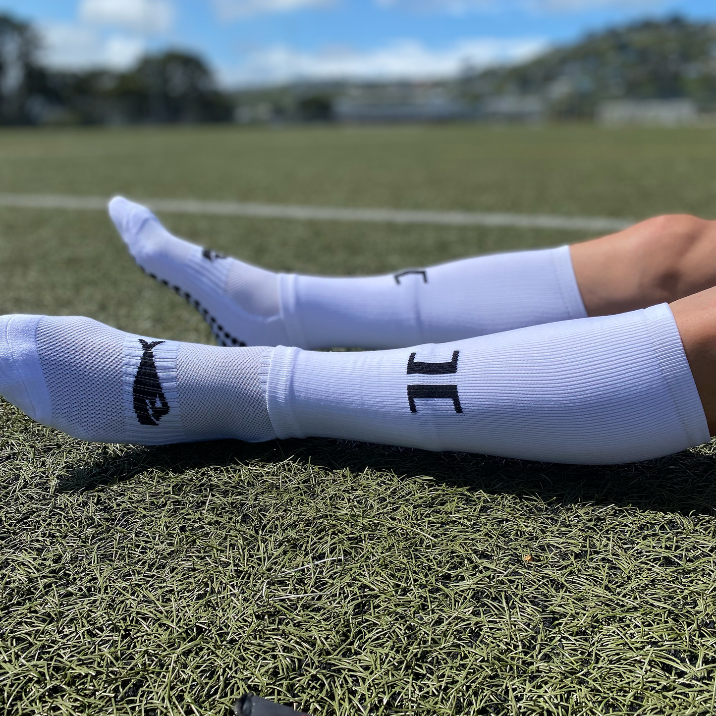 INTER FOOTBALL PERFORMANCE SLEEVE SOCK/WHITE (FOOTLESS)