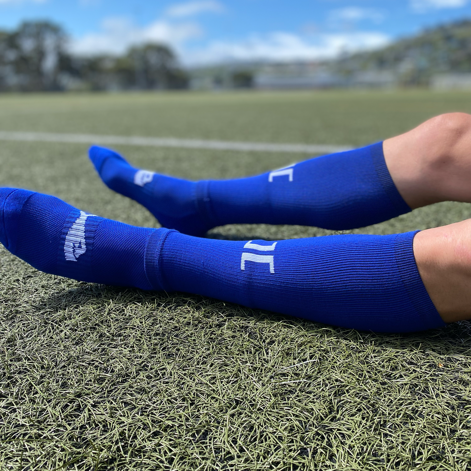 INTER FOOTBALL PERFORMANCE SLEEVE SOCK/ROYAL BLUE (FOOTLESS